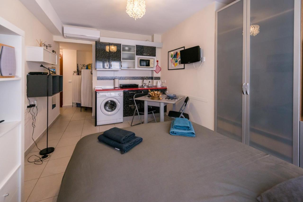La Casita Malagueta Lägenhet Málaga Exteriör bild