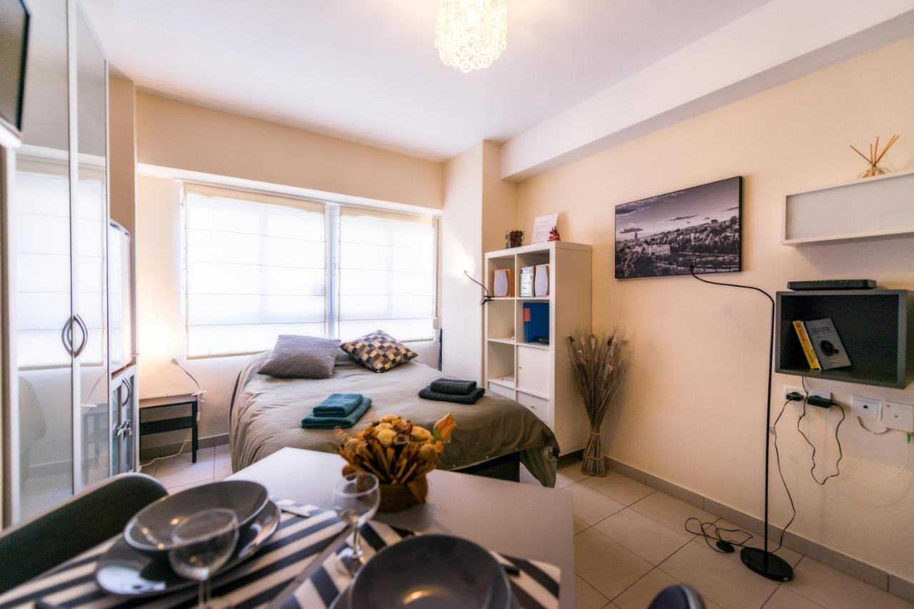 La Casita Malagueta Lägenhet Málaga Exteriör bild