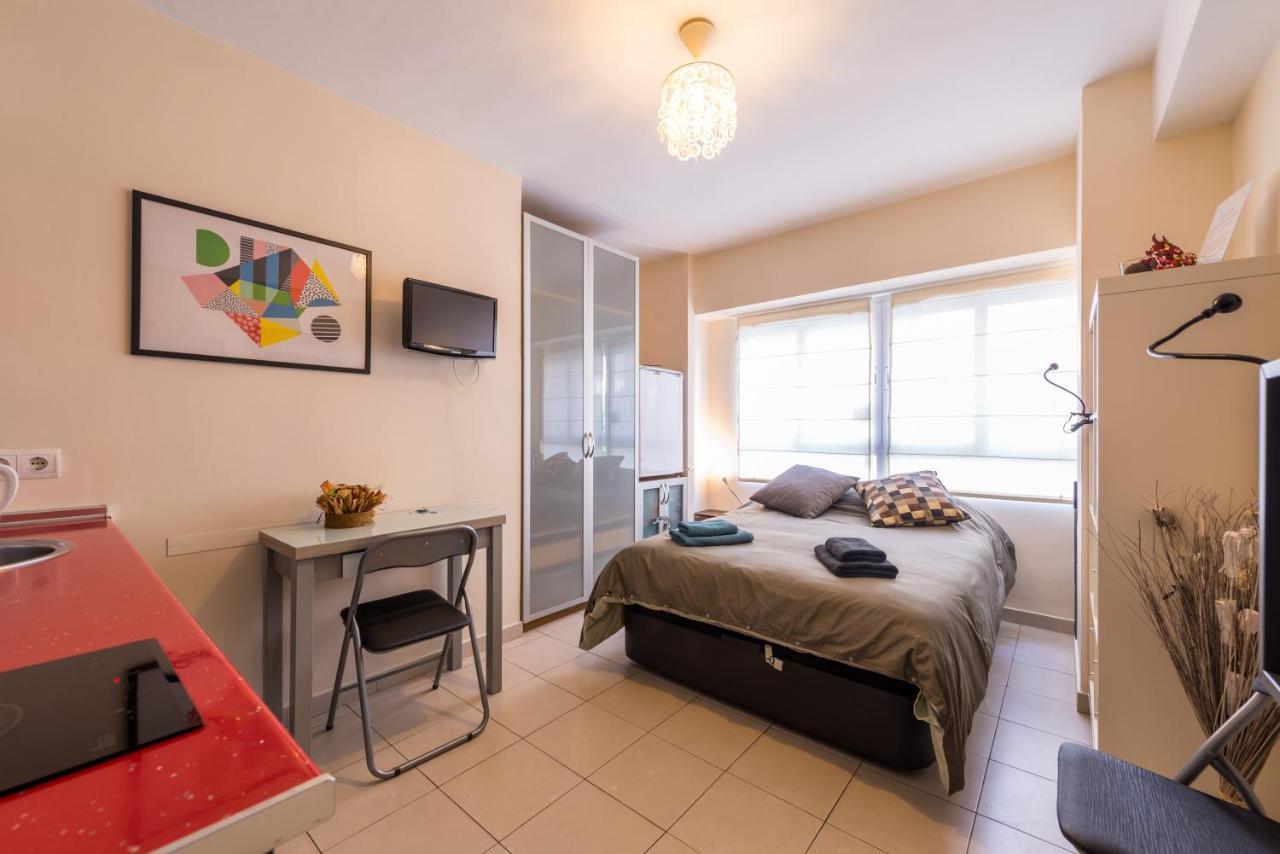 La Casita Malagueta Lägenhet Málaga Exteriör bild